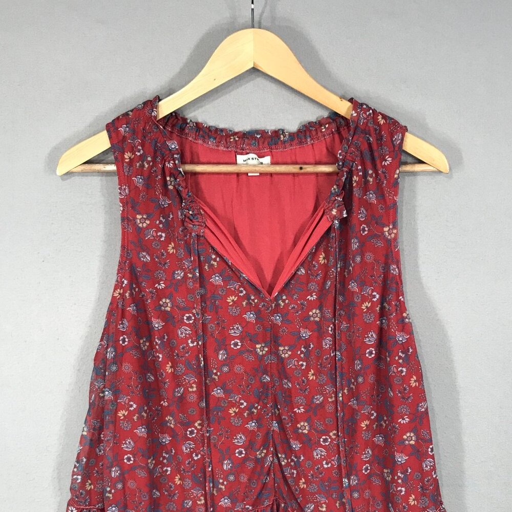 Max Studio Top Women's 1X Red Floral Pullover Blouse V-Neck Tie Sleeveless Boho